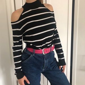 Super thin black and white turtleneck